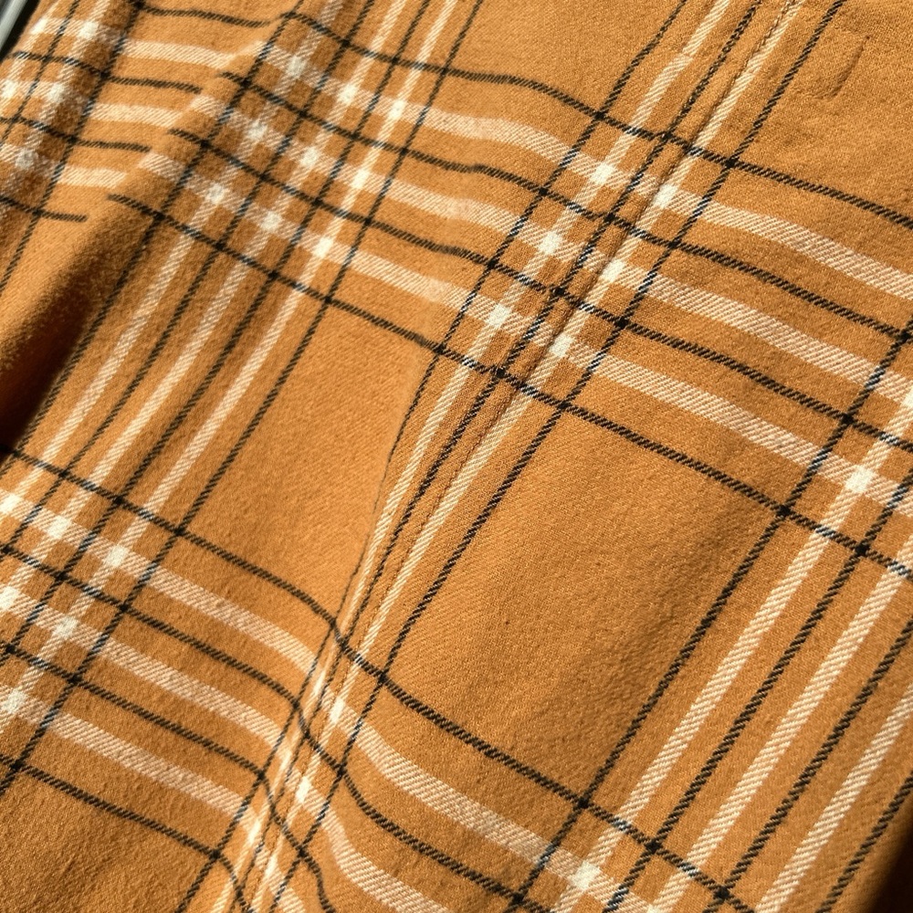 Brixton Women’s Flannel - Picture 3 of 3